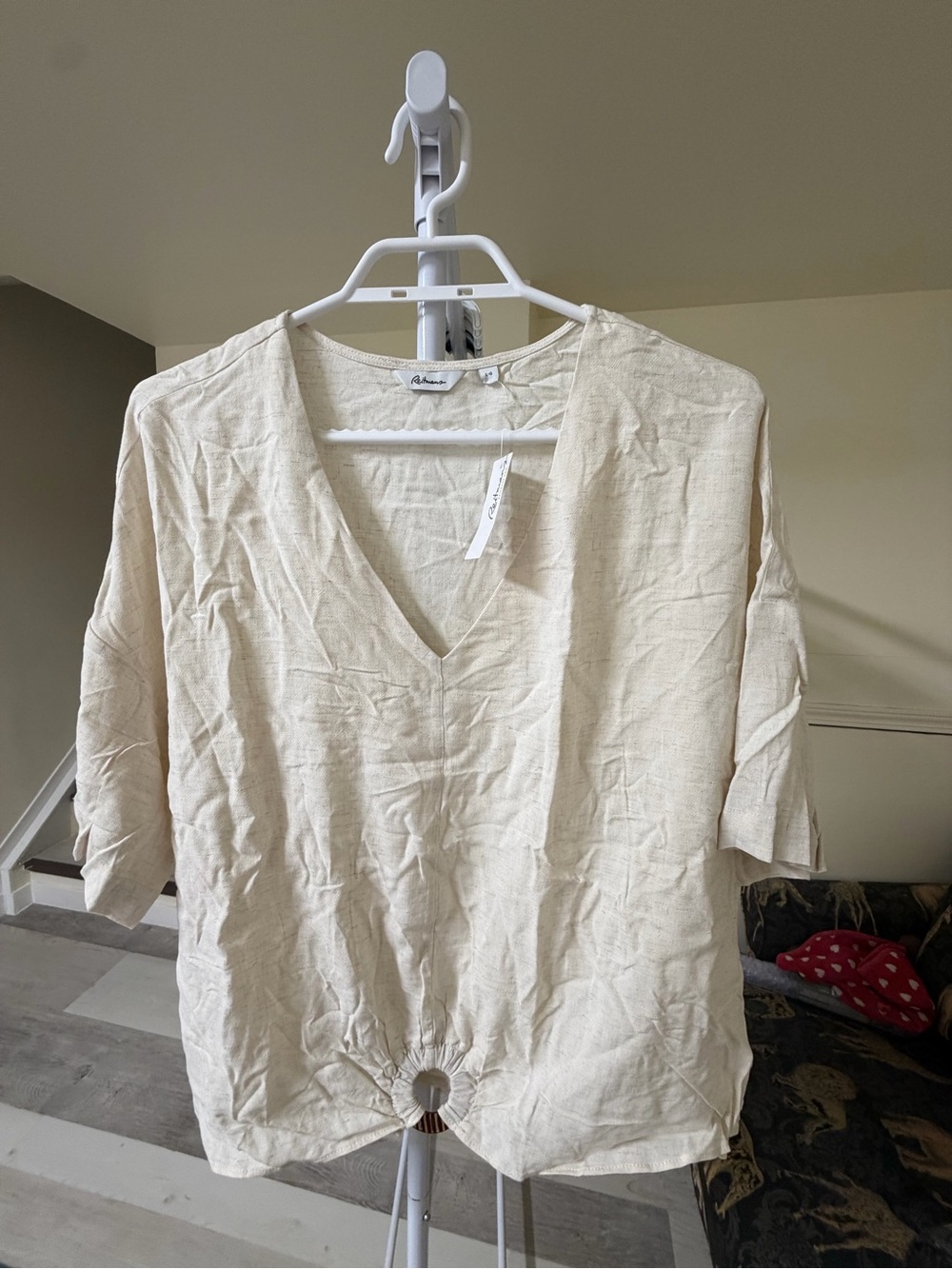 Reitmans Cream V-Neck Linen-Blend Tunic with Front Ring